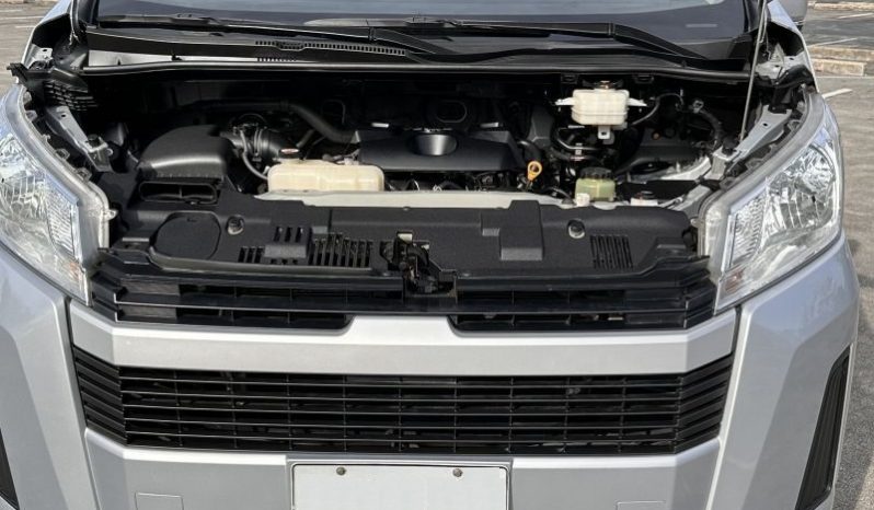 2021 Toyota Hiace Deluxe Commuter full
