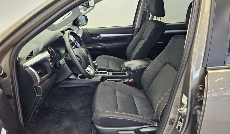 2023 Toyota Hilux 2.8L 4X4 full