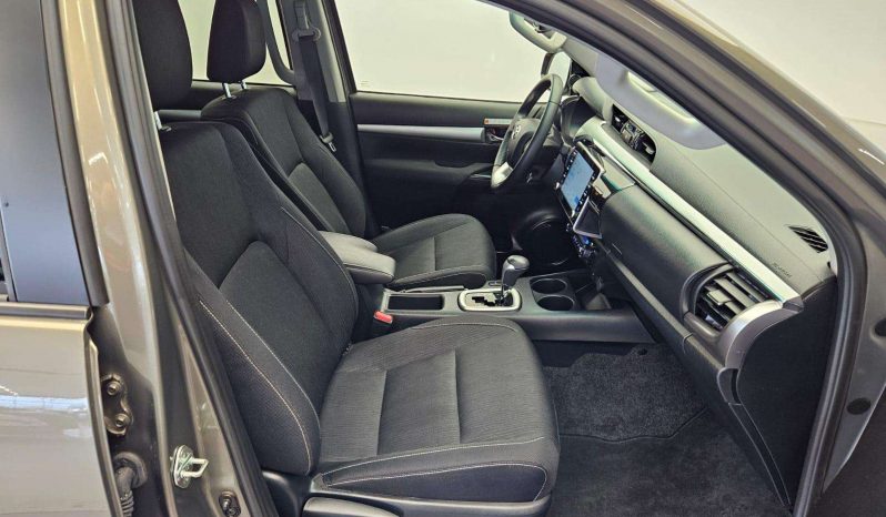 2023 Toyota Hilux 2.8L 4X4 full
