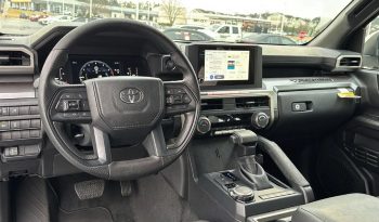 New 2025 Toyota Tacoma 4WD SR5 full