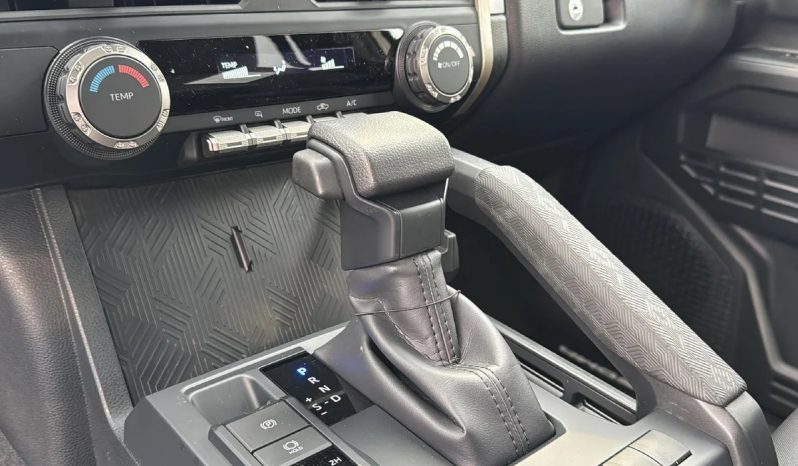New 2025 Toyota Tacoma 4WD SR5 full
