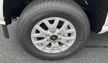 New 2025 Toyota Tacoma 4WD SR5 full