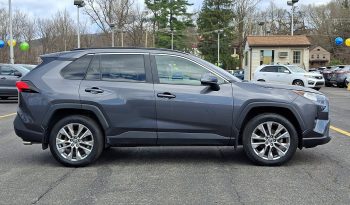 2021 Toyota RAV4 XLE Premium AWD full