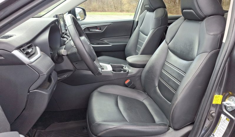 2021 Toyota RAV4 XLE Premium AWD full