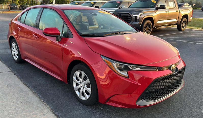Used 2021 Toyota Corolla LE full
