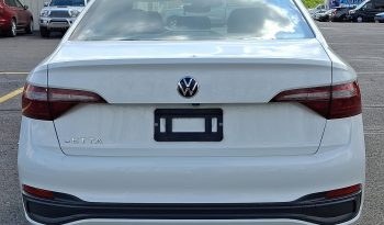 2023 Volkswagen Jetta Sport full