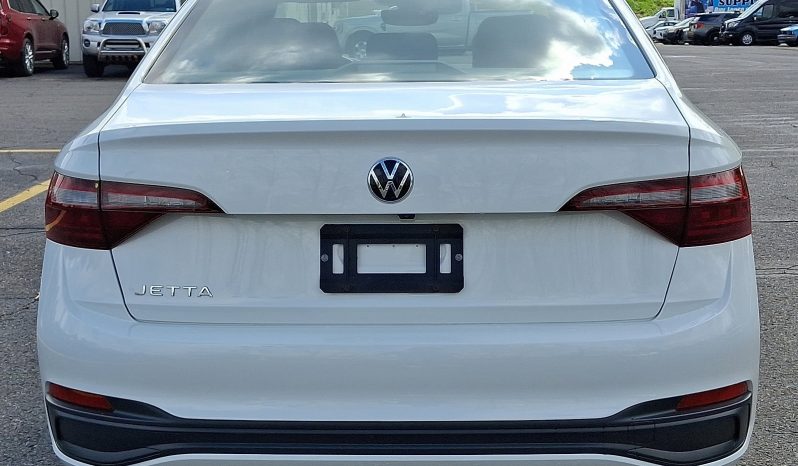 2023 Volkswagen Jetta Sport full