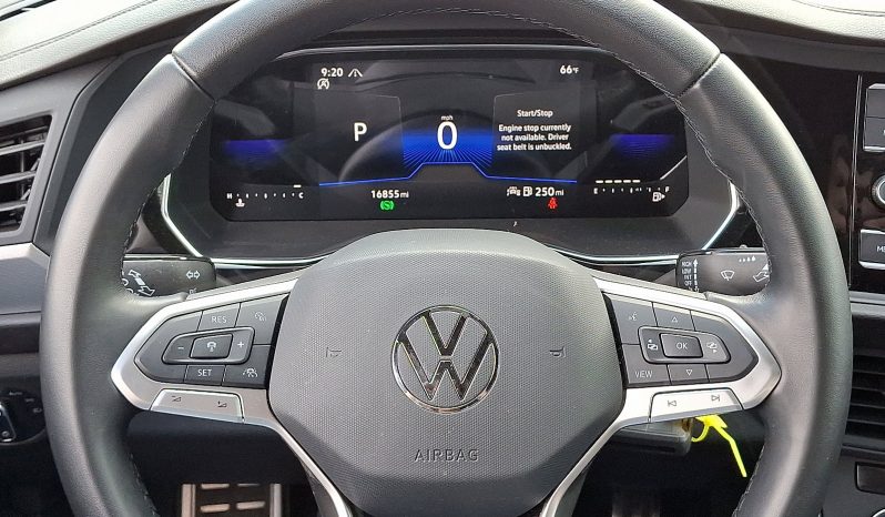 2023 Volkswagen Jetta Sport full