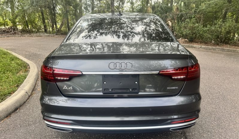 2021 Audi A4 45 S line Premium full