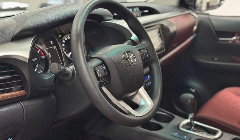 All New 2025 Toyota Hilux SR5 2.7L Gasoline full