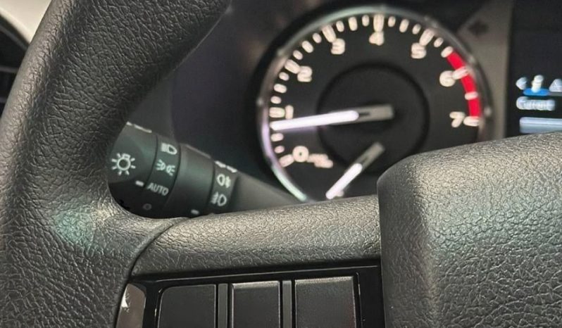 All New 2025 Toyota Hilux SR5 2.7L Gasoline full