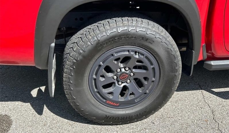 2025 Nissan Frontier PRO-4X 4WD full