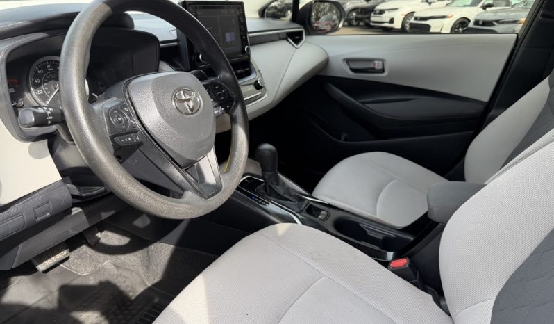 Used 2022 Toyota Corolla LE full