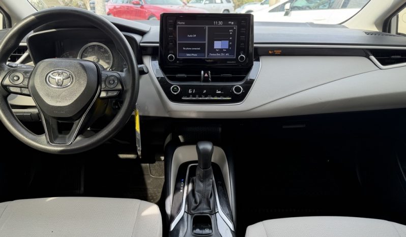 Used 2022 Toyota Corolla LE full
